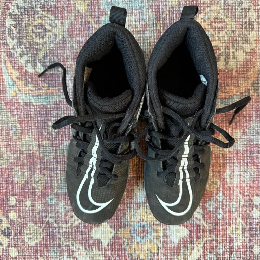 Nike Alpha Youth 4 Black Grey Football Cleats